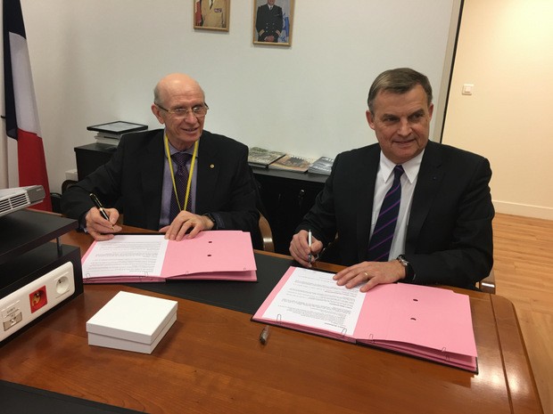 Signature de la Convention entre la FFAB et la FCD